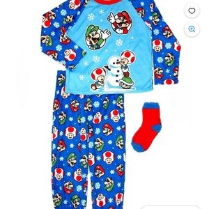Super Mario Boy's Character Christmas Velvety Velour Pajama Set with Socks S(6/7